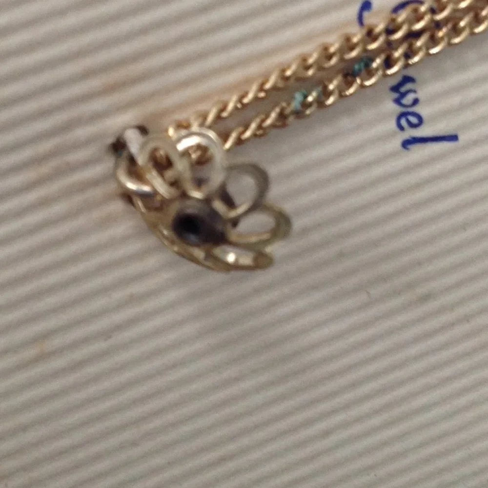 Little Queen Necklace 1960's Vintage